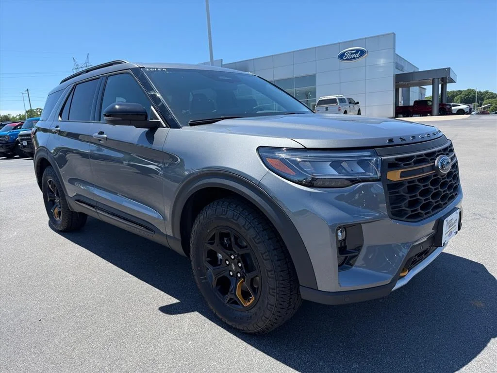 New 2026 Carbonized Gray Metallic Ford Tremor® image 2