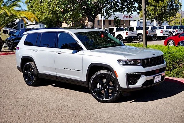New 2026 Silver Zynith Jeep Limited image 2