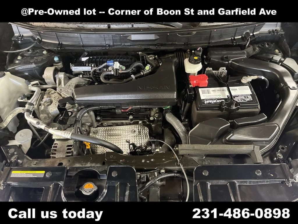 Used 2016 Black Nissan SL image 10
