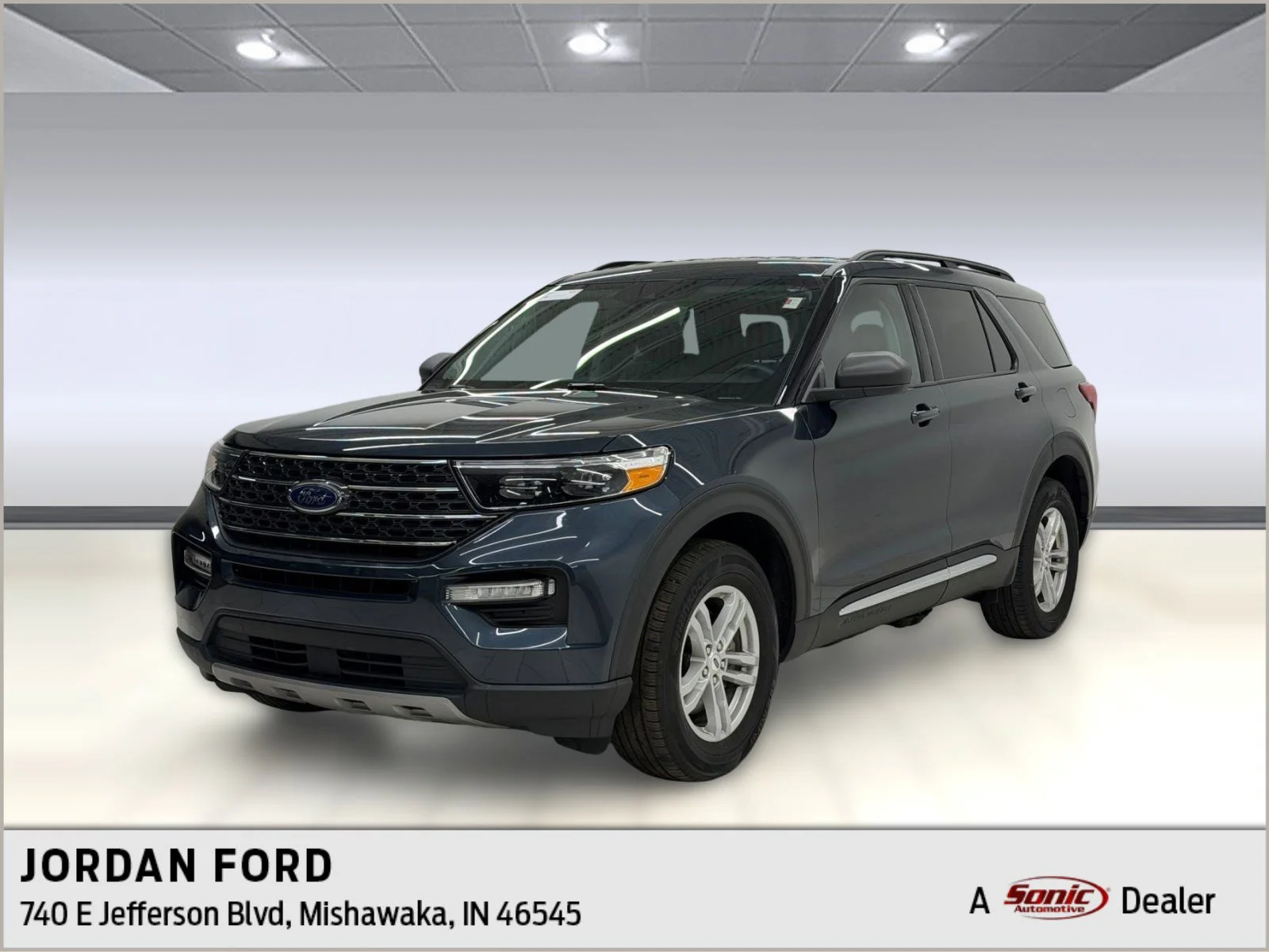 2023 Ford Explorer XLT 4WD's photo
