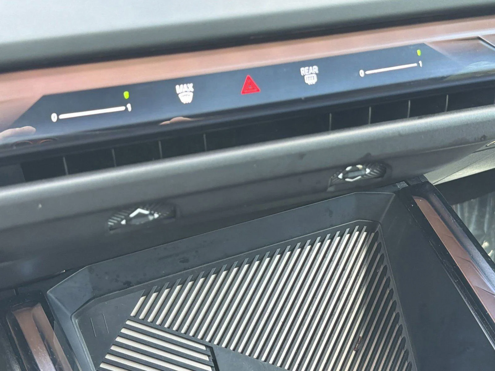 Certified Used 2025 Skyscraper Grey Metallic BMW 30 xDrive image 29