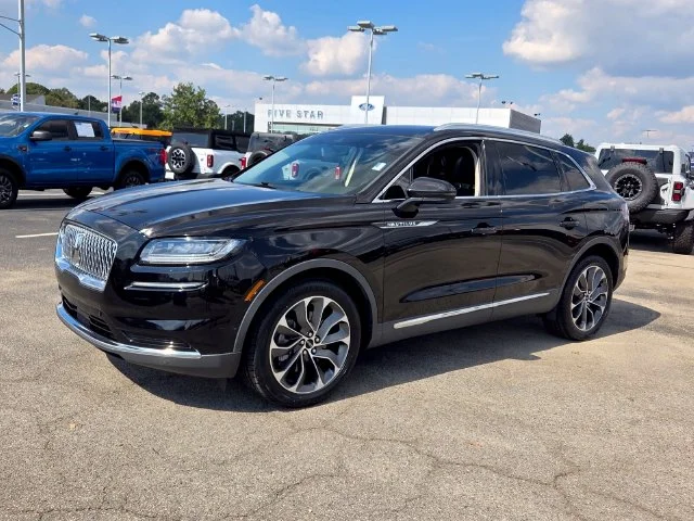 Used 2022 Black Lincoln Reserve image 3