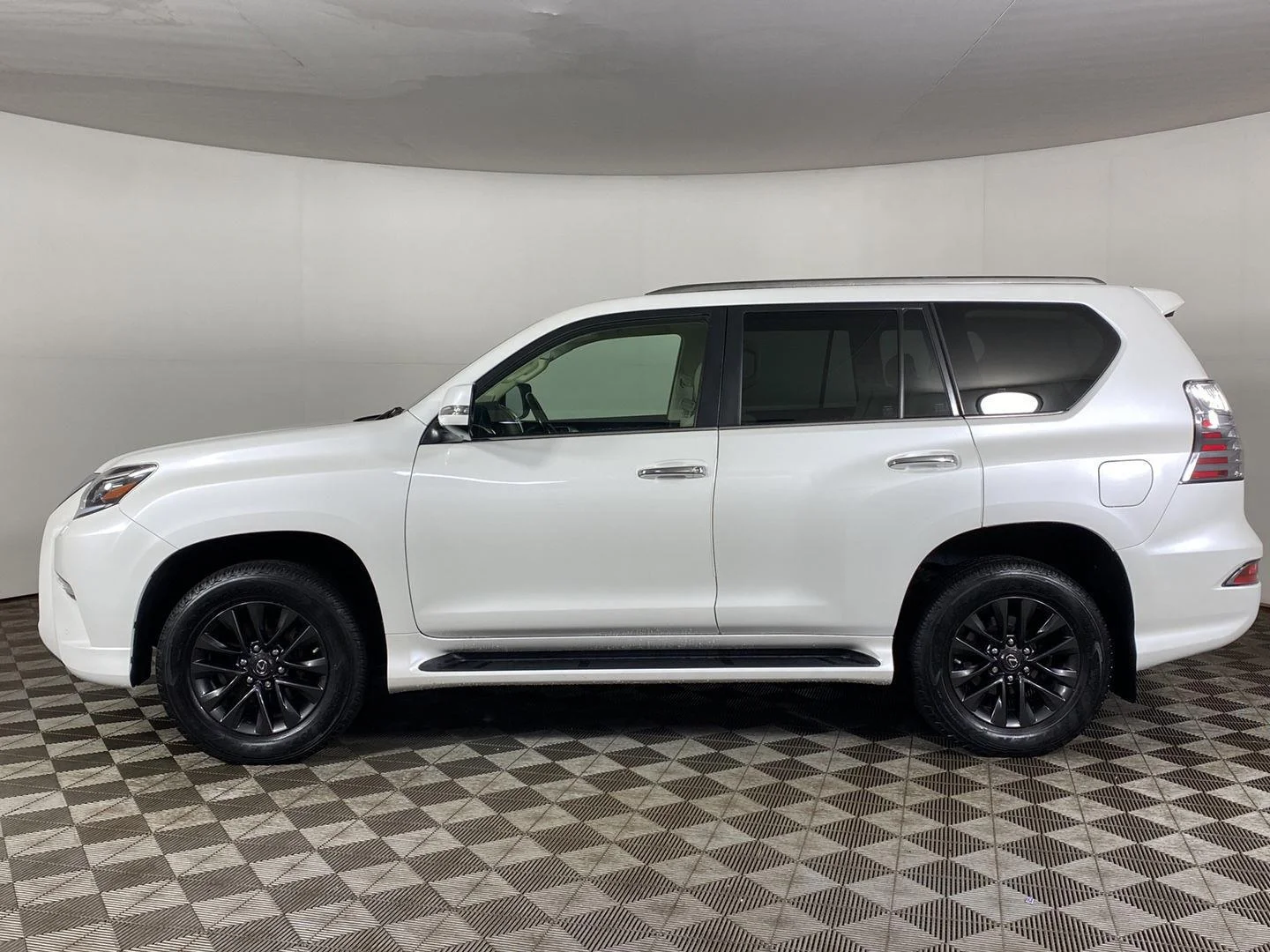 Used 2020 Starfire Pearl Lexus GX 460 Premium image 30