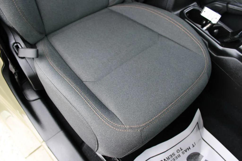Used 2026  Jeep Sahara image 13