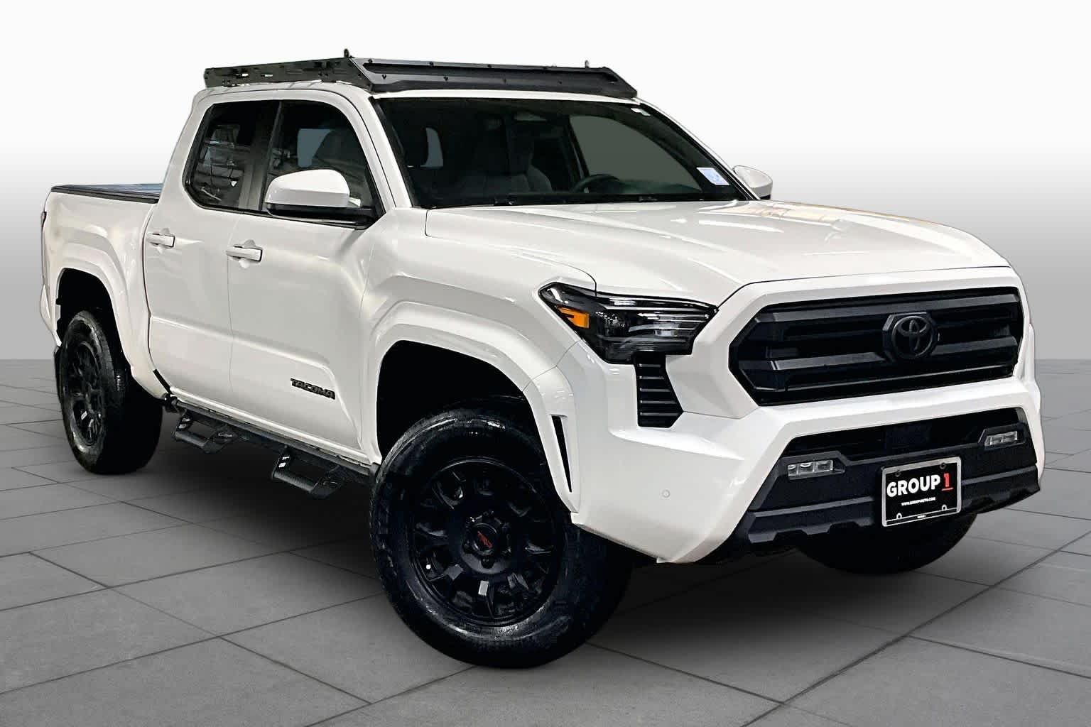 Used 2025 Ice Cap Toyota SR5 image 3