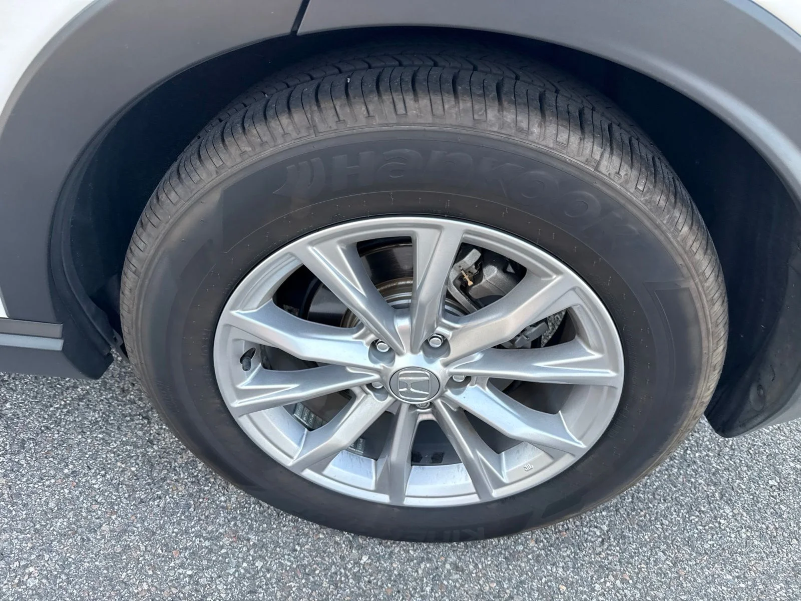 Used 2024  Honda EX-L image 4