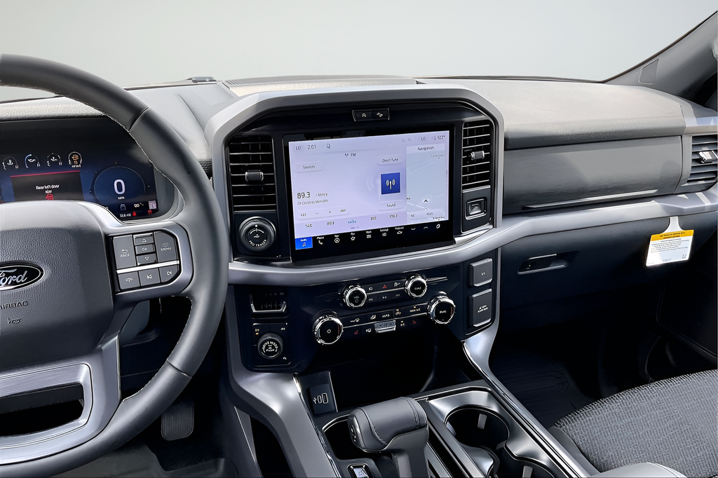 New 2026 Avalanche Ford XLT image 8