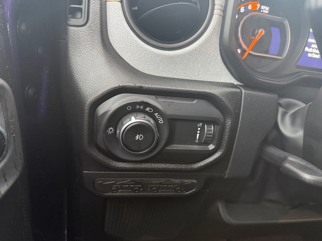 New 2026 Reign Exterior Paint Jeep Sport S image 24