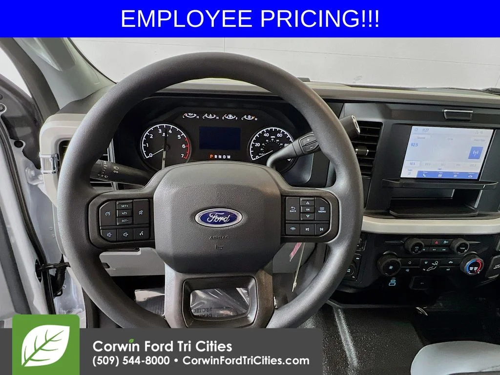 New 2026 Oxford White Ford XL image 8