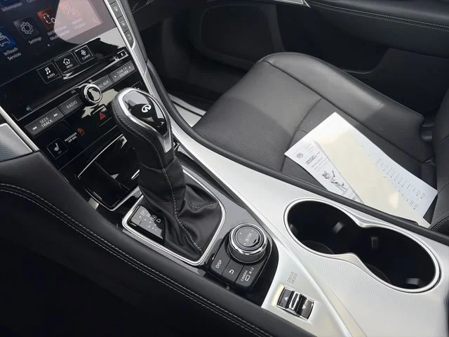 Used 2022 Grand Blue INFINITI LUXE image 26