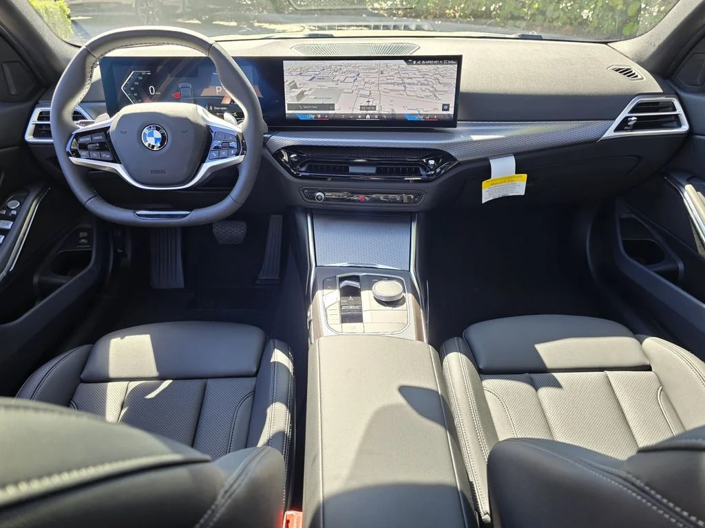 2025 BMW 3 Series 330i - Photo 7