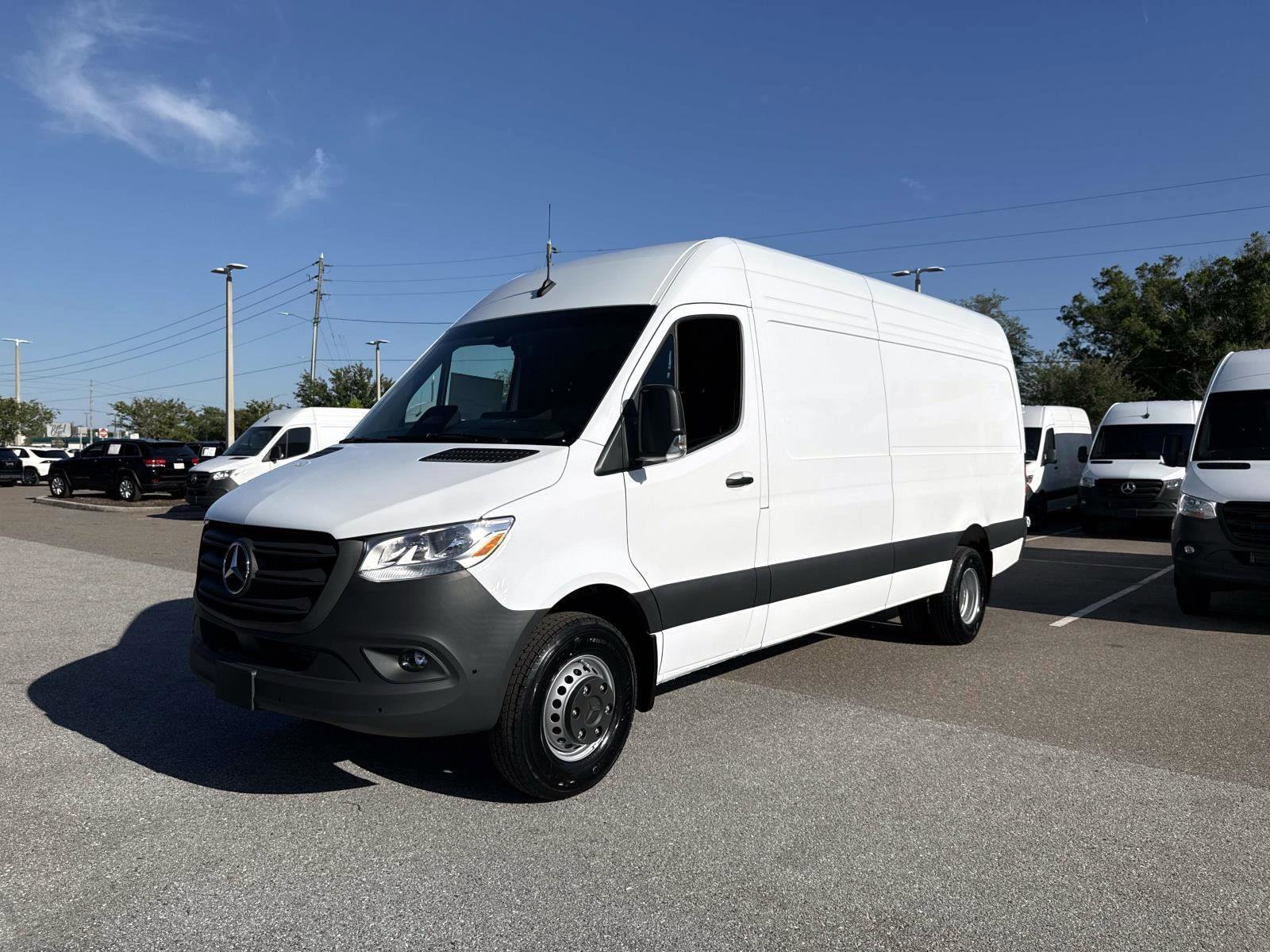 2026 Mercedes-Benz Sprinter 3500XD 170 WB HO High Roof's photo