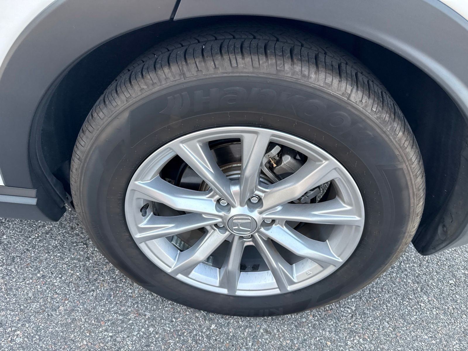 Used 2024  Honda EX-L image 5