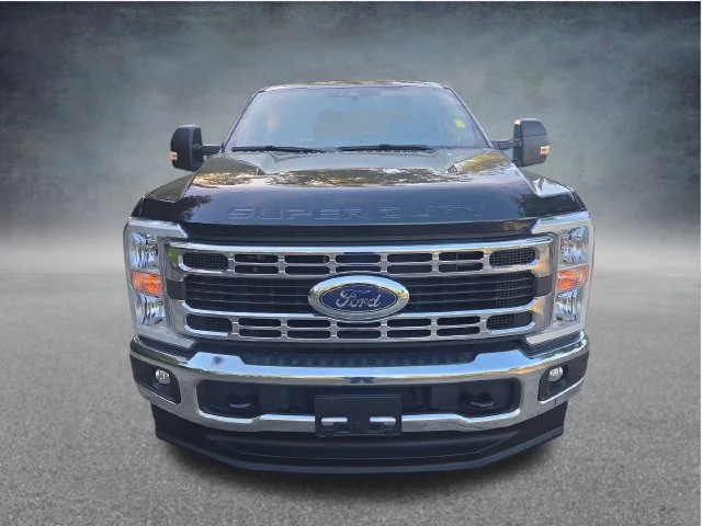 Used 2026 Black Ford XLT image 2