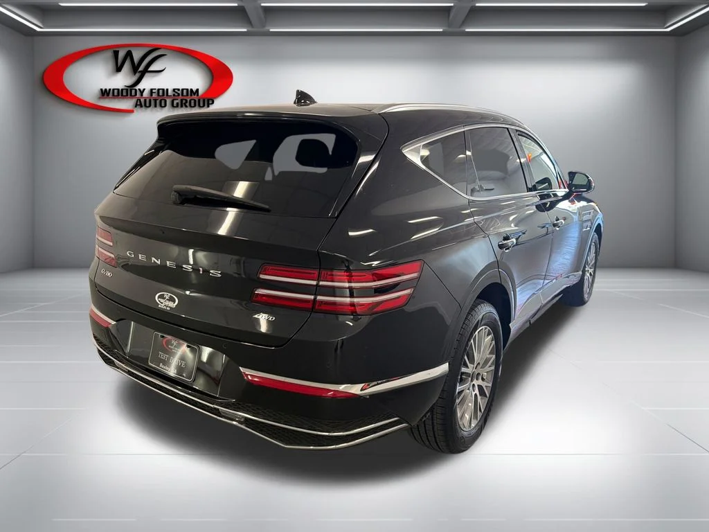 Used 2025 Black Genesis 2.5T image 6