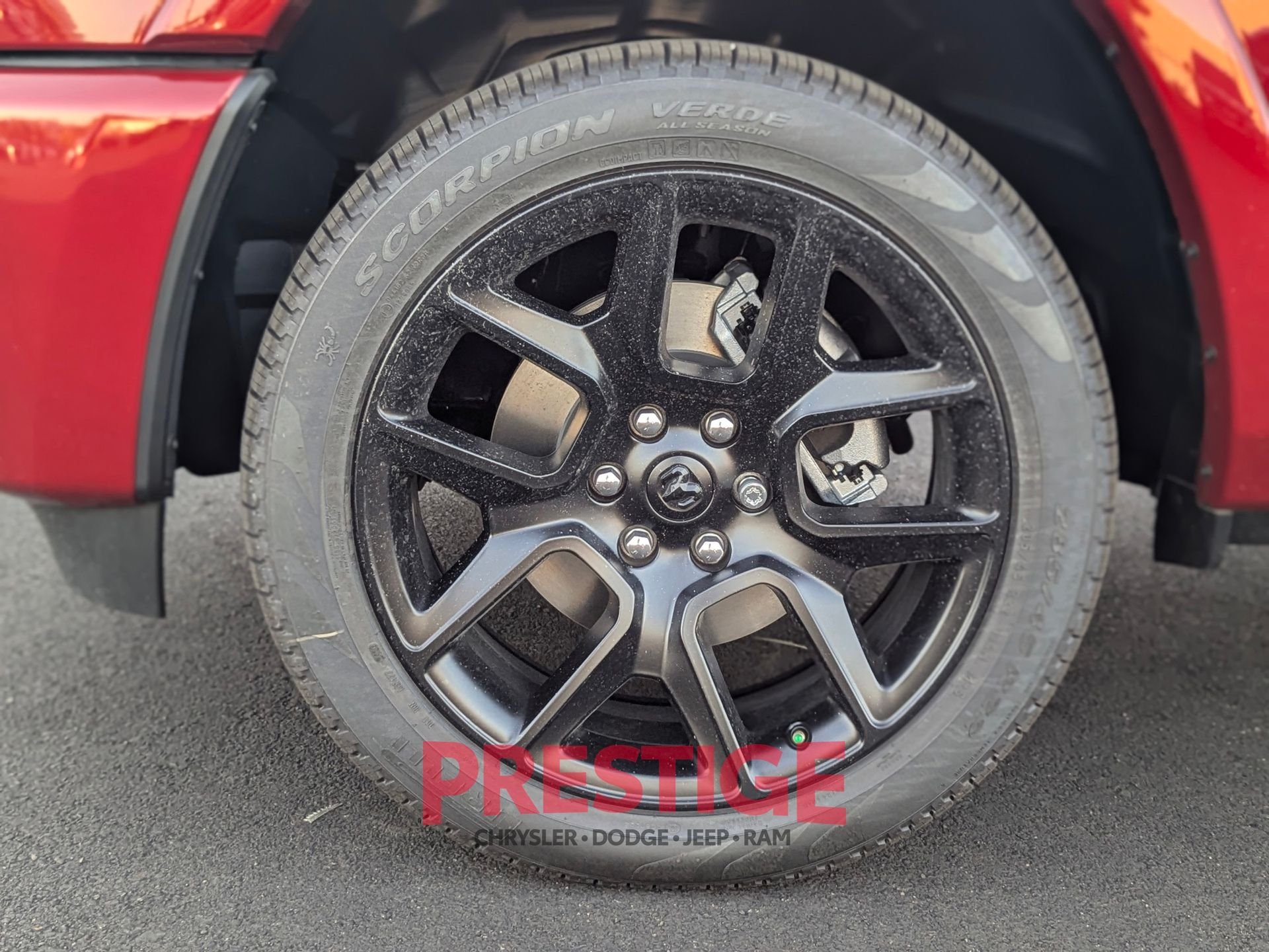 New 2026 Molten Red Pearl-Coat Exterior Paint RAM Laramie image 10