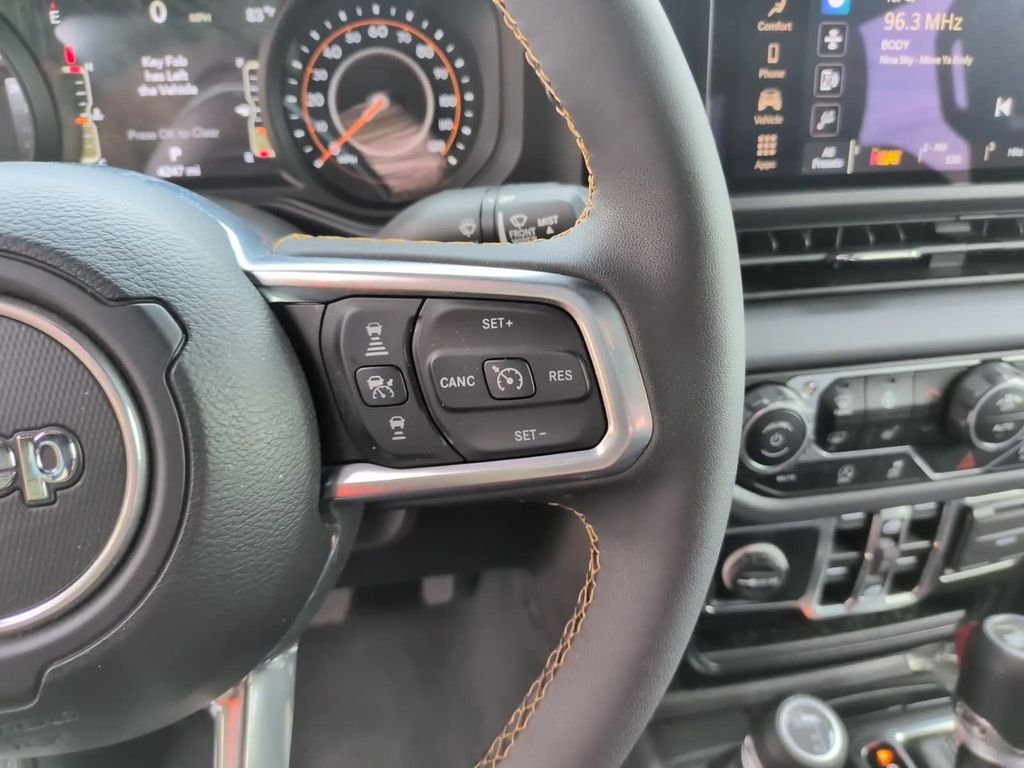 Used 2024 Silver Jeep Sahara image 22