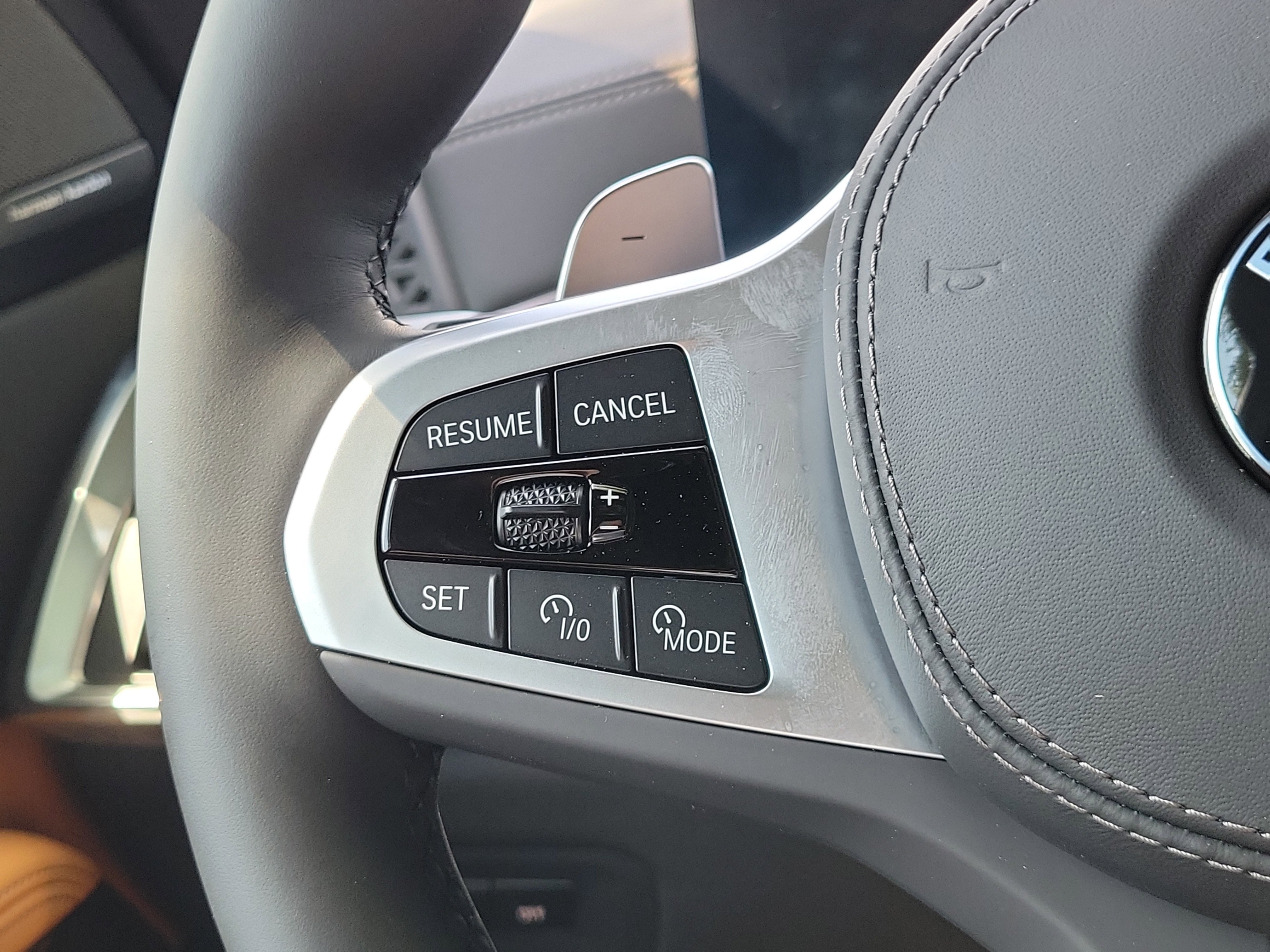 New 2026 Alpine White BMW sDrive40i image 22