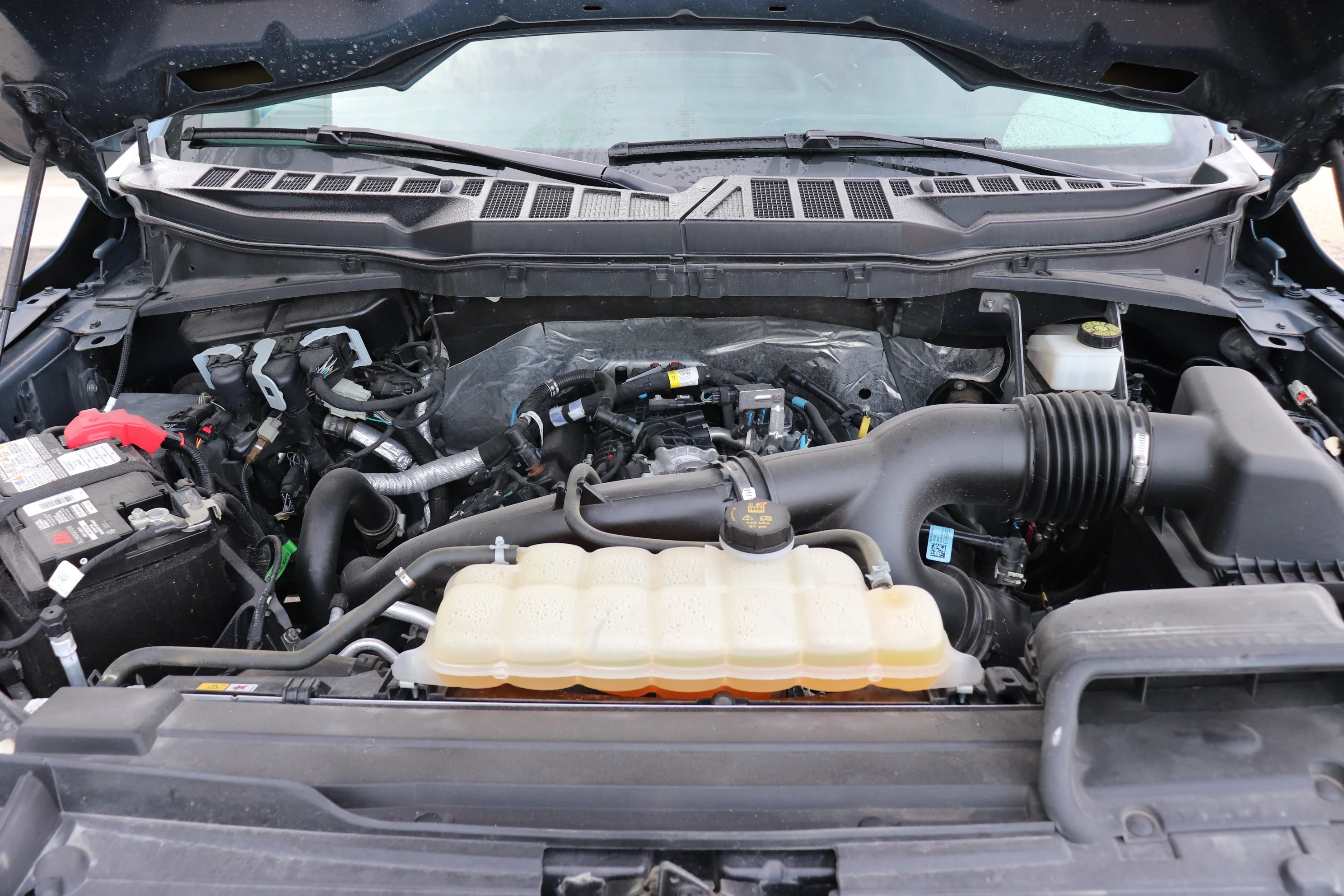 Used 2023  Ford XL 4WD SuperCrew 5.5