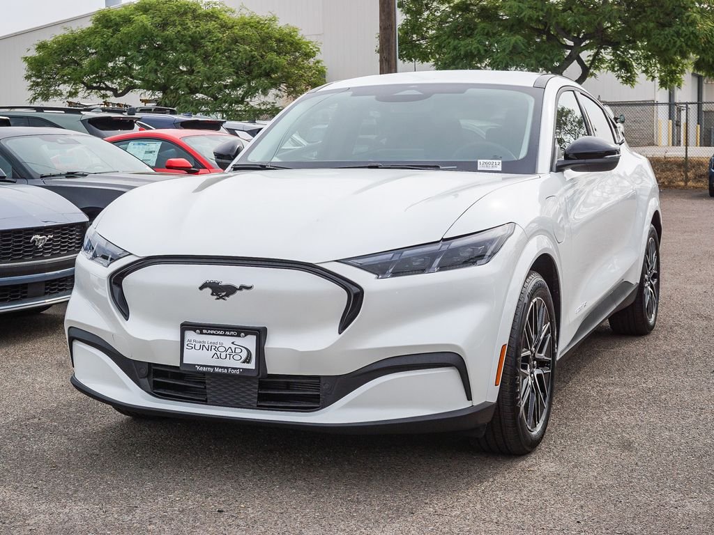 New 2026 Star White Metallic Tri-coat Ford Premium image 3