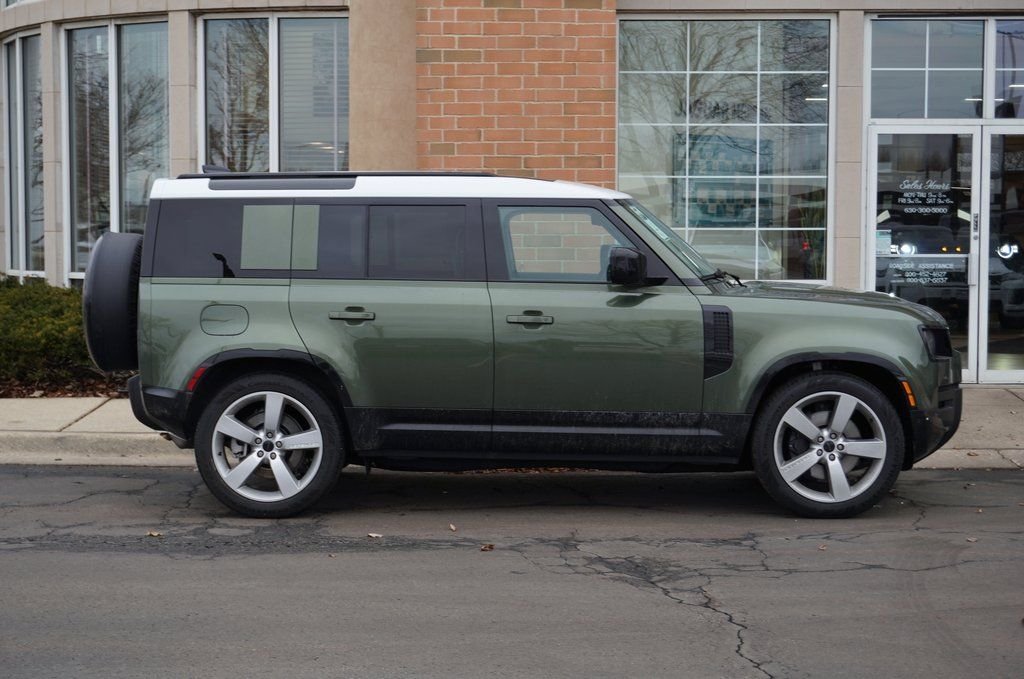 Certified Used 2026 Green Land Rover X-Dynamic SE image 7