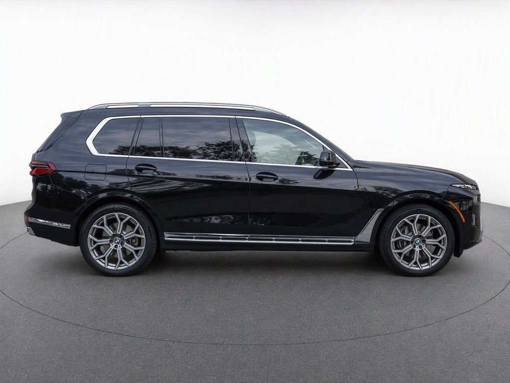Certified Used 2025 Black Sapphire Metallic BMW xDrive40i image 7