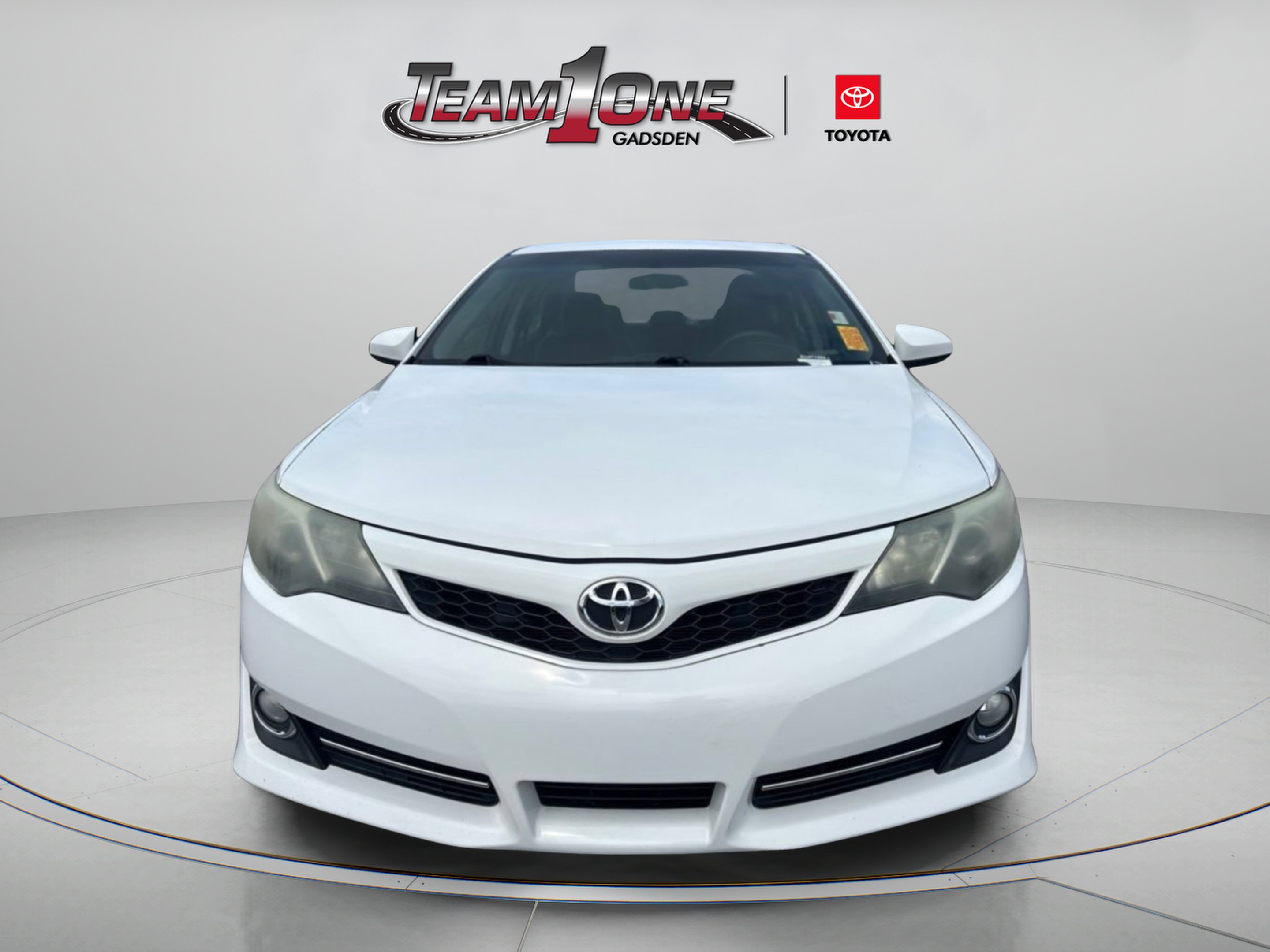 Used 2014 Super White Toyota SE image 2