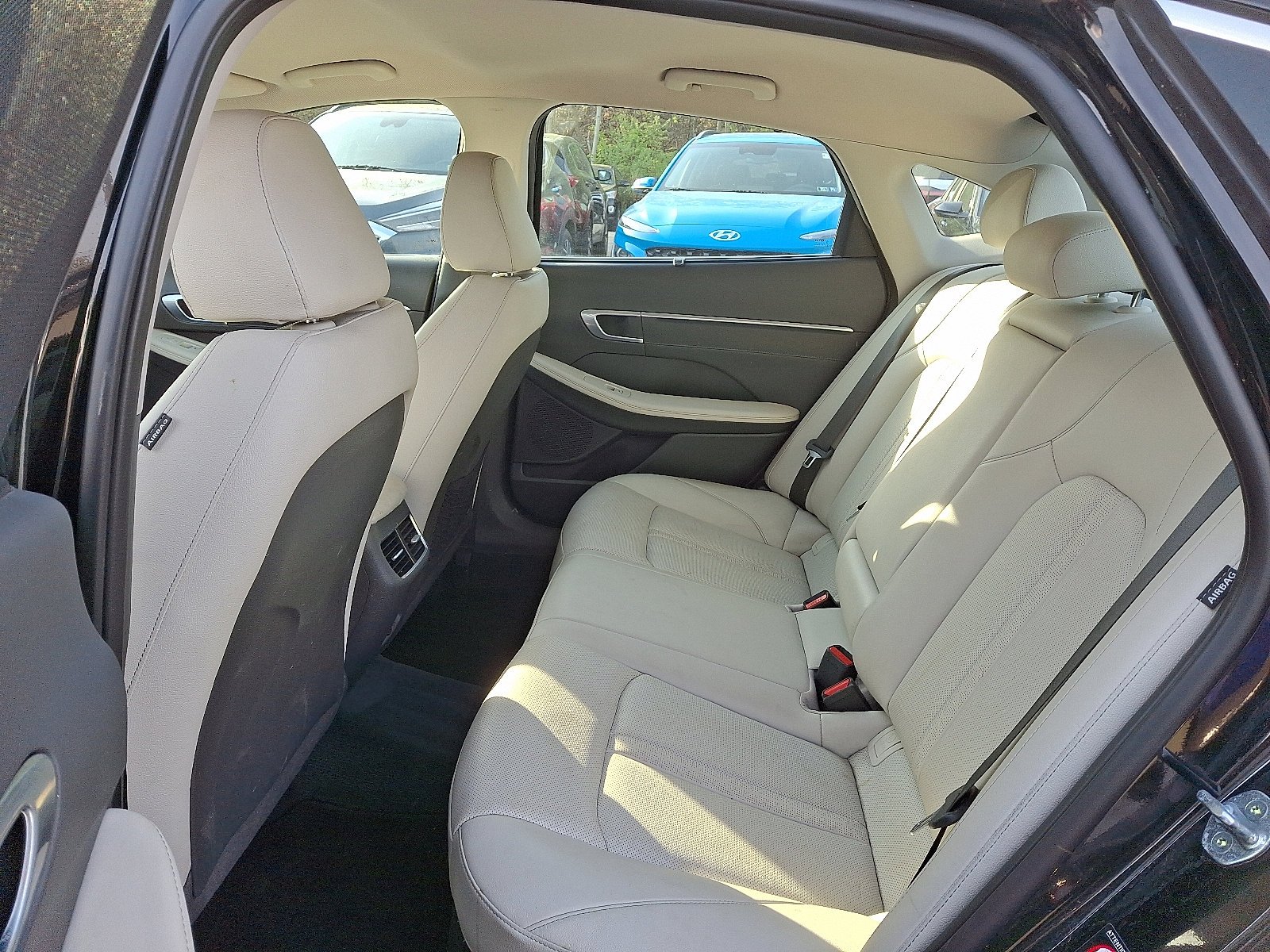 2022 Hyundai Sonata Hybrid Limited - Photo 10