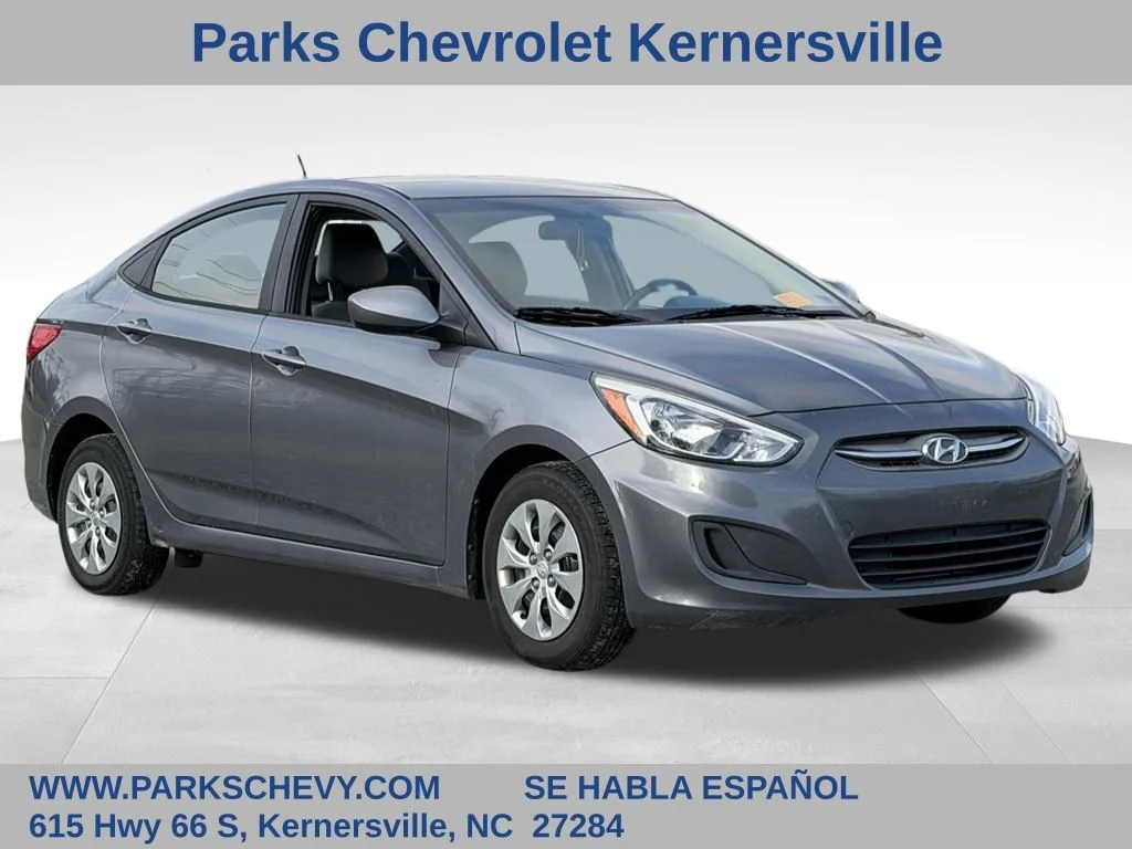Used 2017 Gray Hyundai SE image 1
