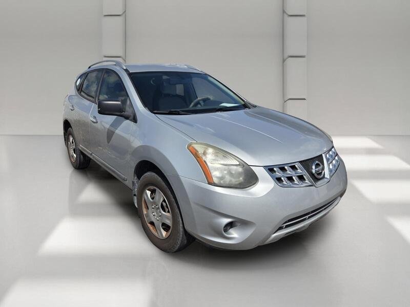 Used 2015 Brilliant Silver NISSAN S image 3