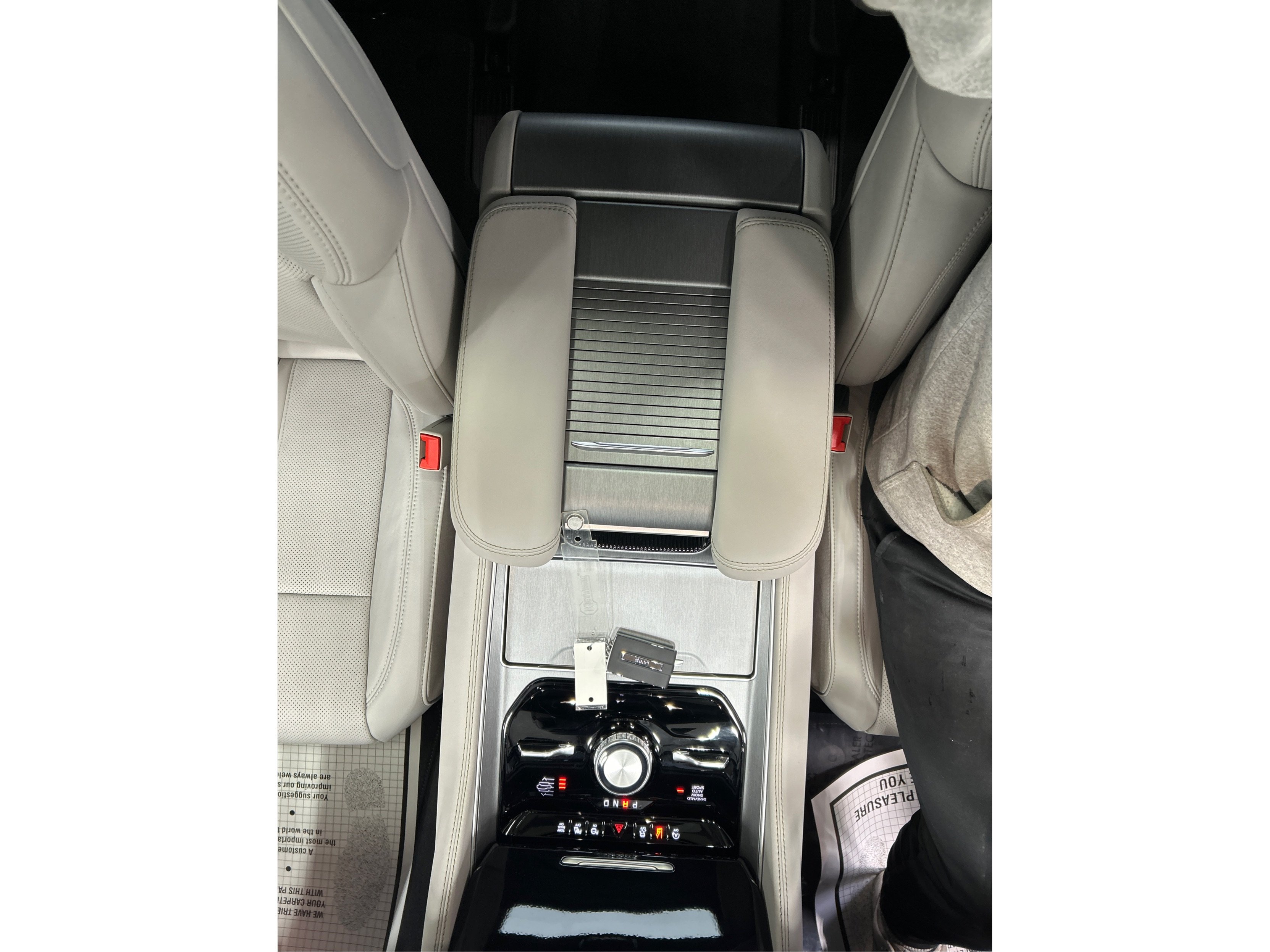 New 2026 Velvet Red Pearl-Coat Exterior Paint Jeep Limited Reserve image 15