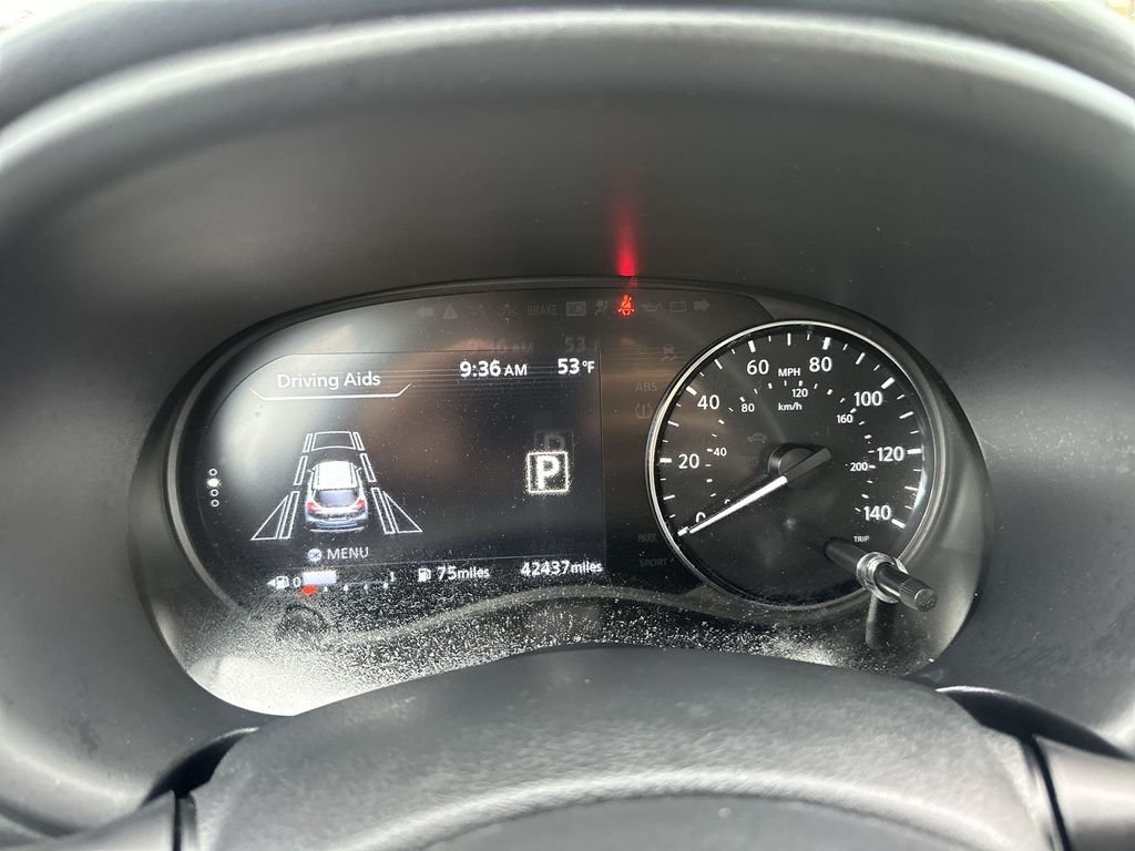 Used 2023 Orange Nissan SR image 17