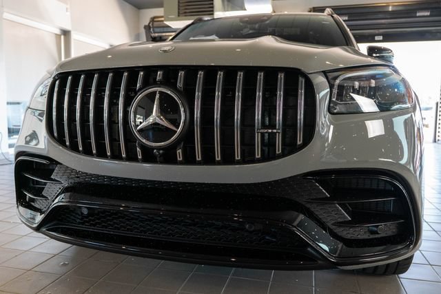 New 2026 MANUFAKTUR Alpine Grey Mercedes-Benz GLS 63 AMG® image 54