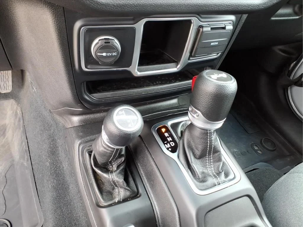 Used 2024 Silver Jeep Sport image 27