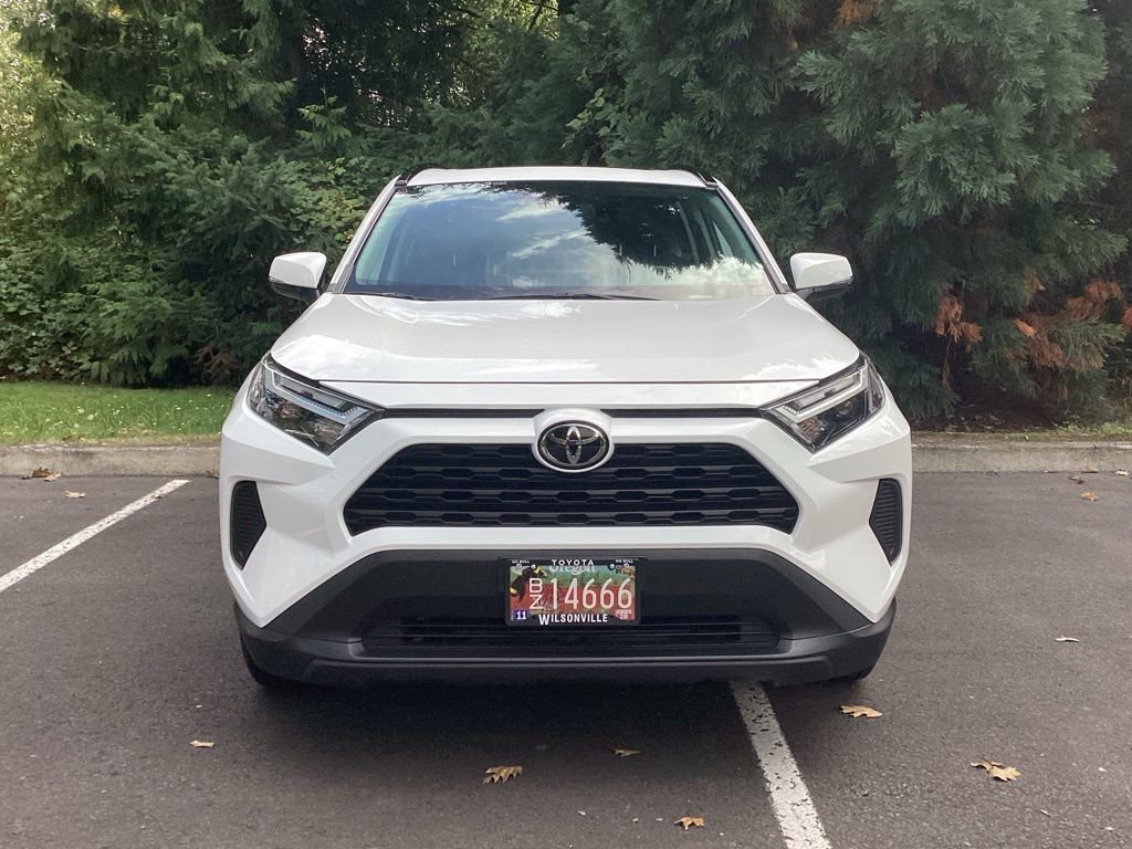 Used 2024 White Toyota XLE image 21