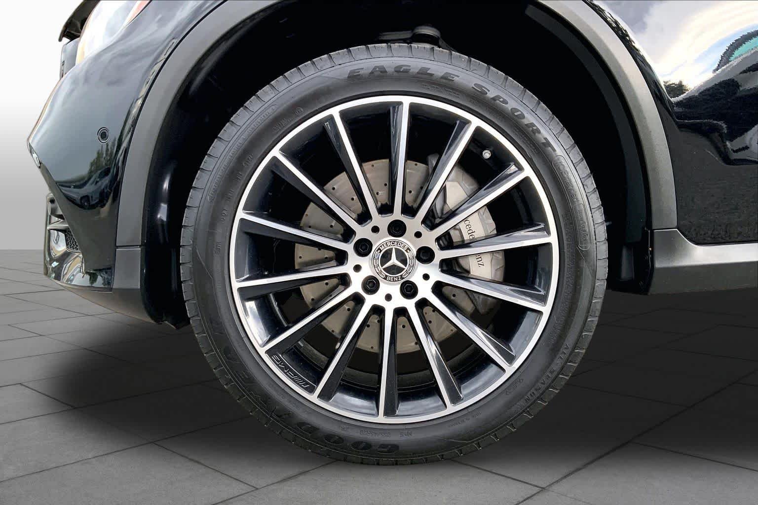 Used 2019 Black Mercedes-Benz GLC 300 image 10