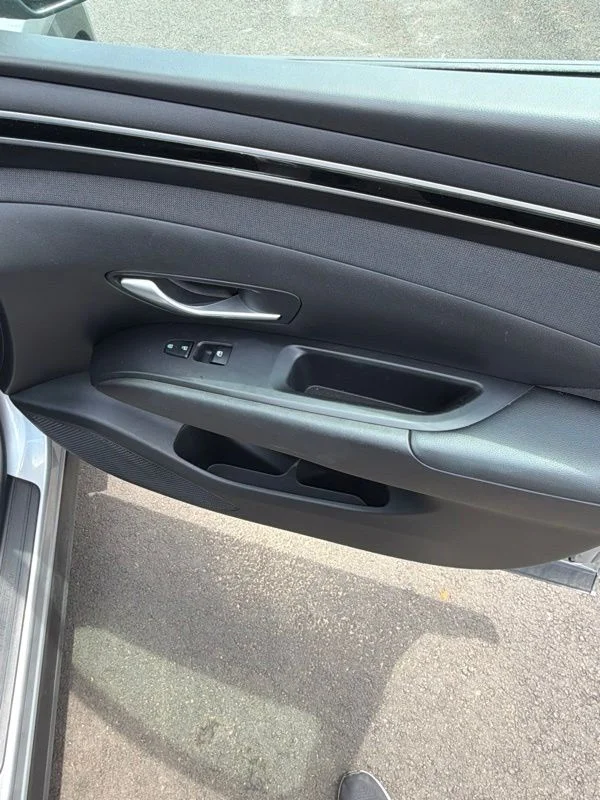 Used 2023 Silver Hyundai SEL image 10