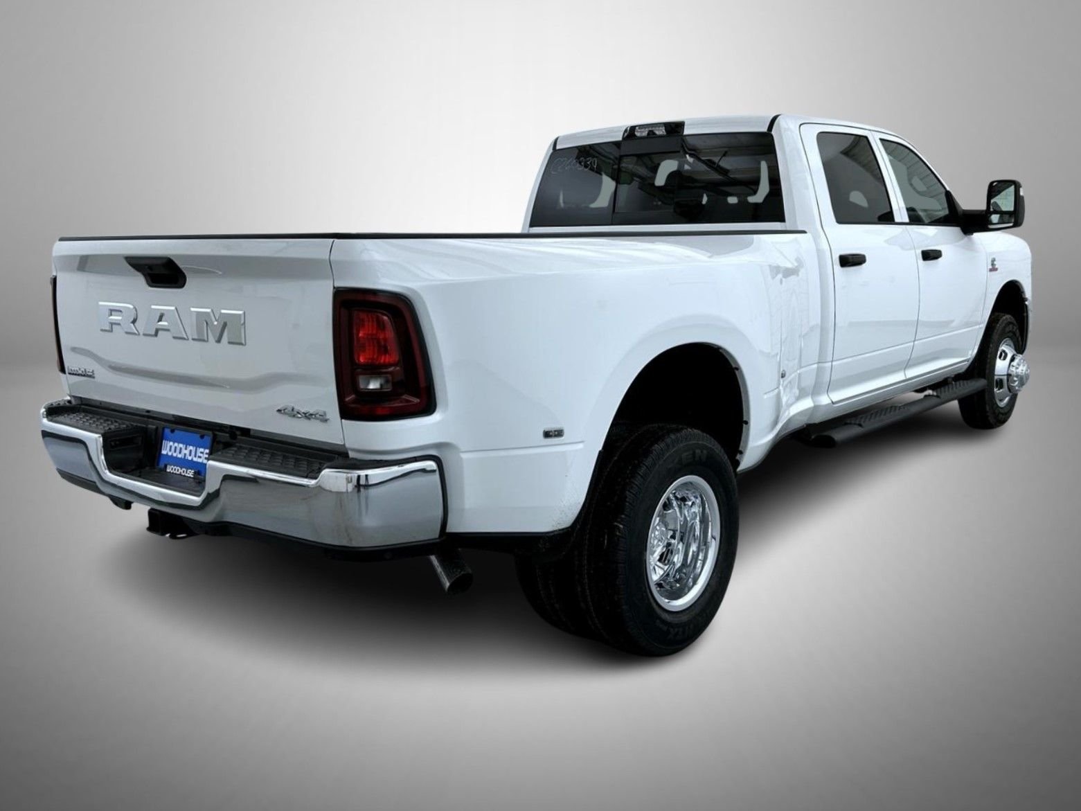 New 2026 Bright White Clear-Coat Exterior Paint RAM Tradesman image 5