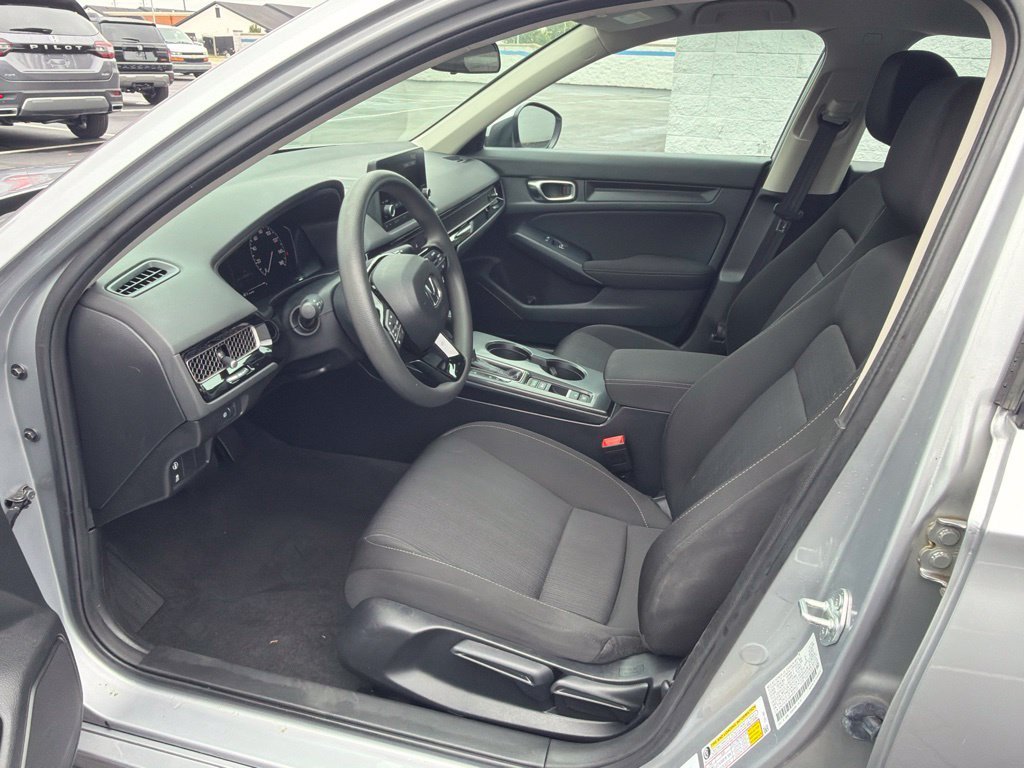Certified Used 2024 Lunar Silver Metallic Honda LX image 16