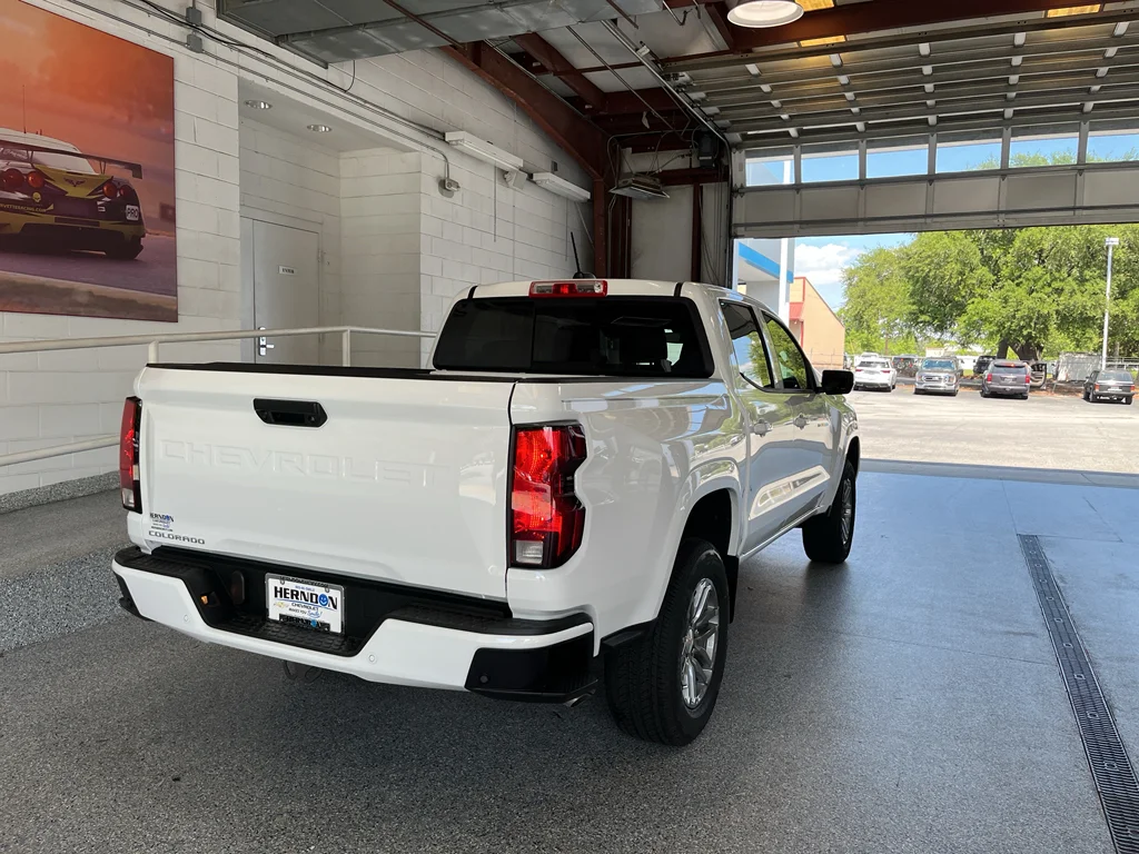 New 2026 Summit White Chevrolet LT image 9