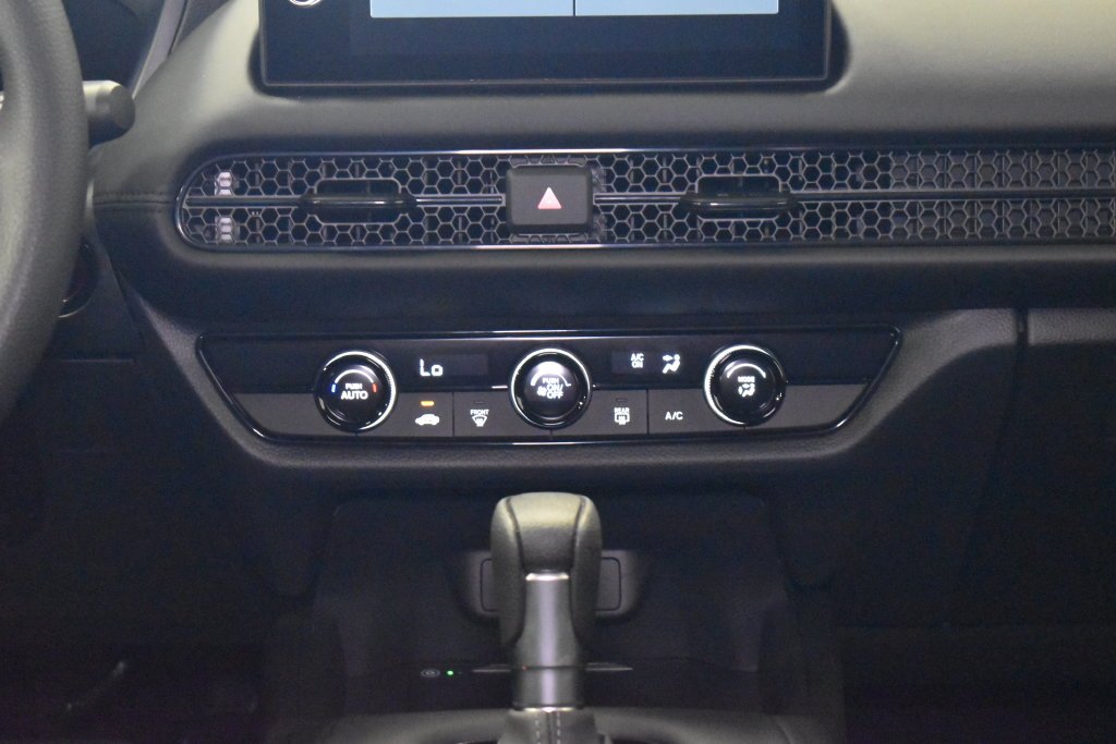 New 2027 Platinum White Pearl Honda LX image 12