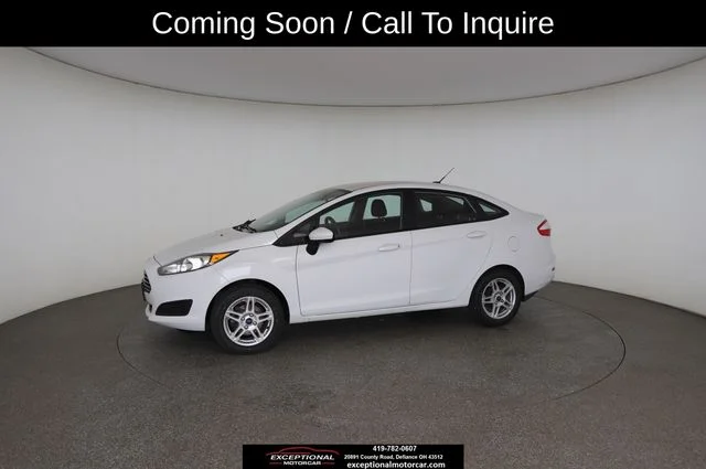 Used 2019 White Ford SE image 5