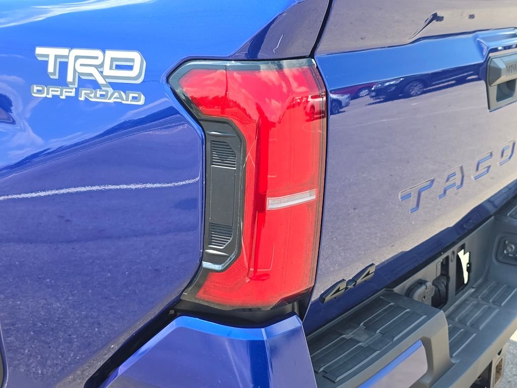 Used 2025  Toyota  image 15