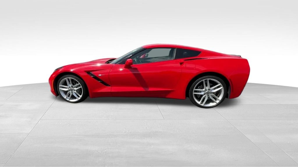Used 2019 Red Chevrolet Stingray image 3