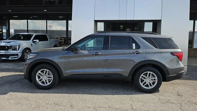 New 2026 Carbonized Gray Metallic Ford Active RWD image 20