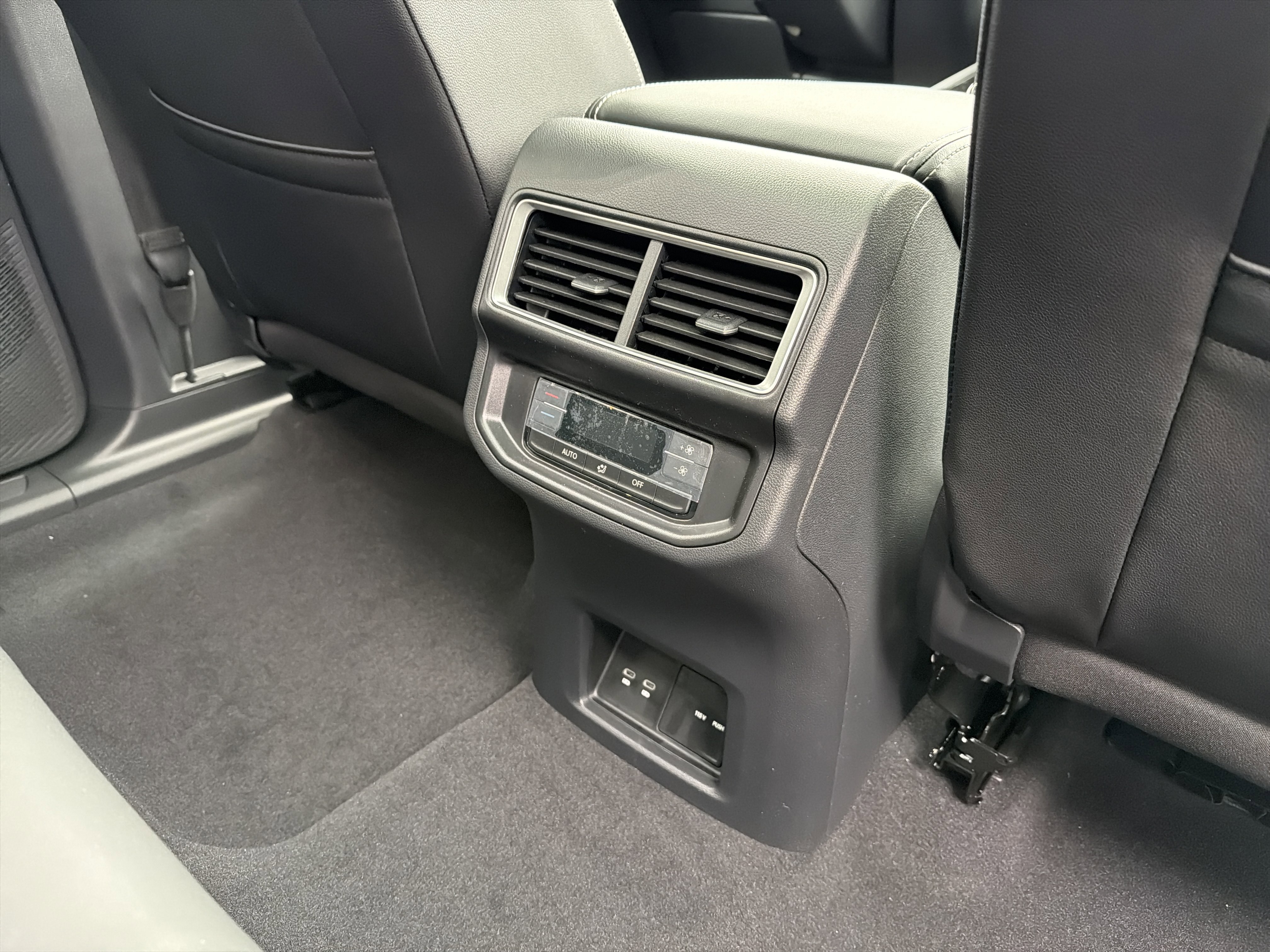 New 2026 Pure Gray Volkswagen 2.0T SE w/Technology image 28