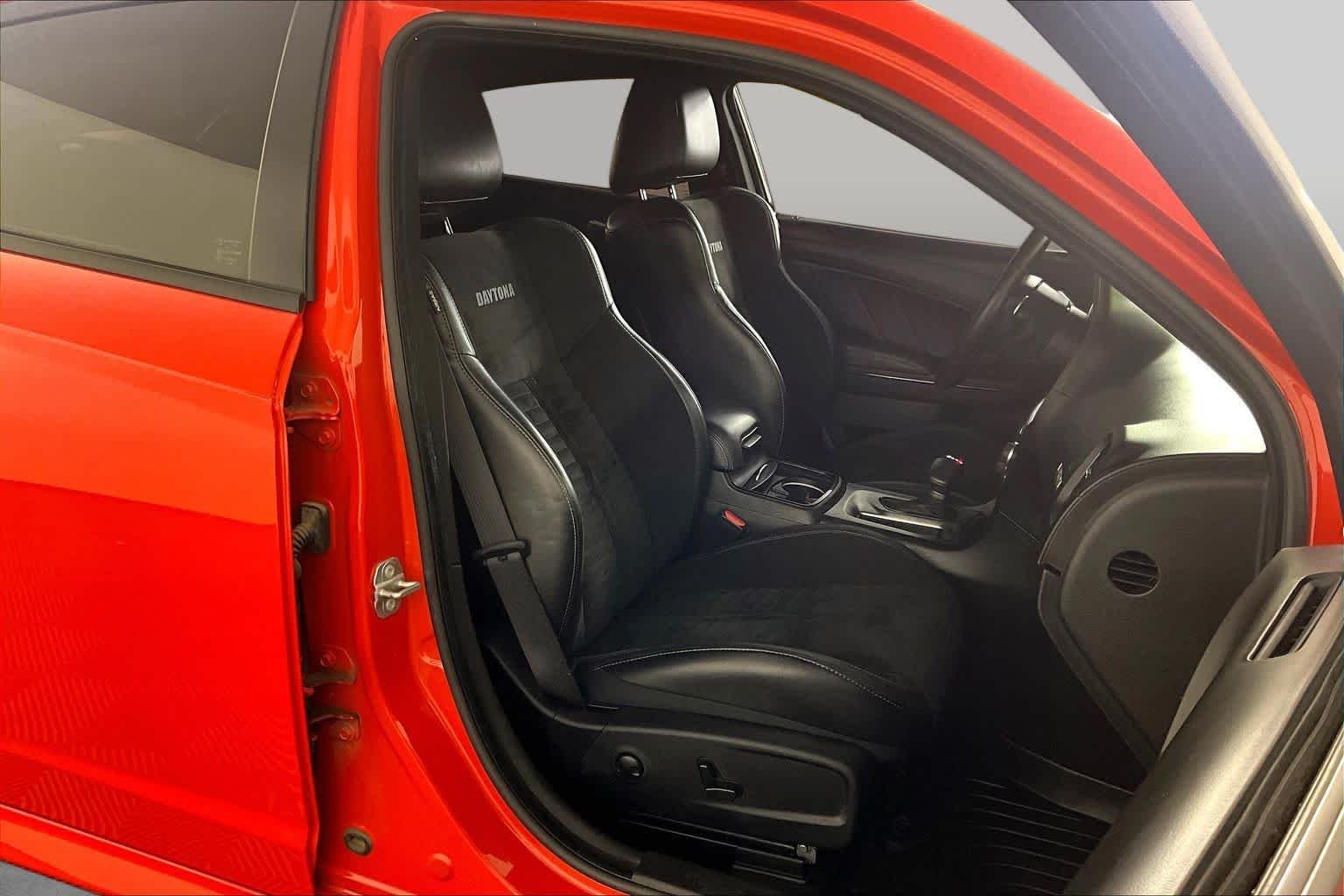 Used 2023 Go Mango Dodge R/T image 9
