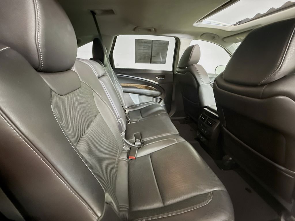 Used 2019 White Diamond Pearl Acura w/Technology Pkg image 29