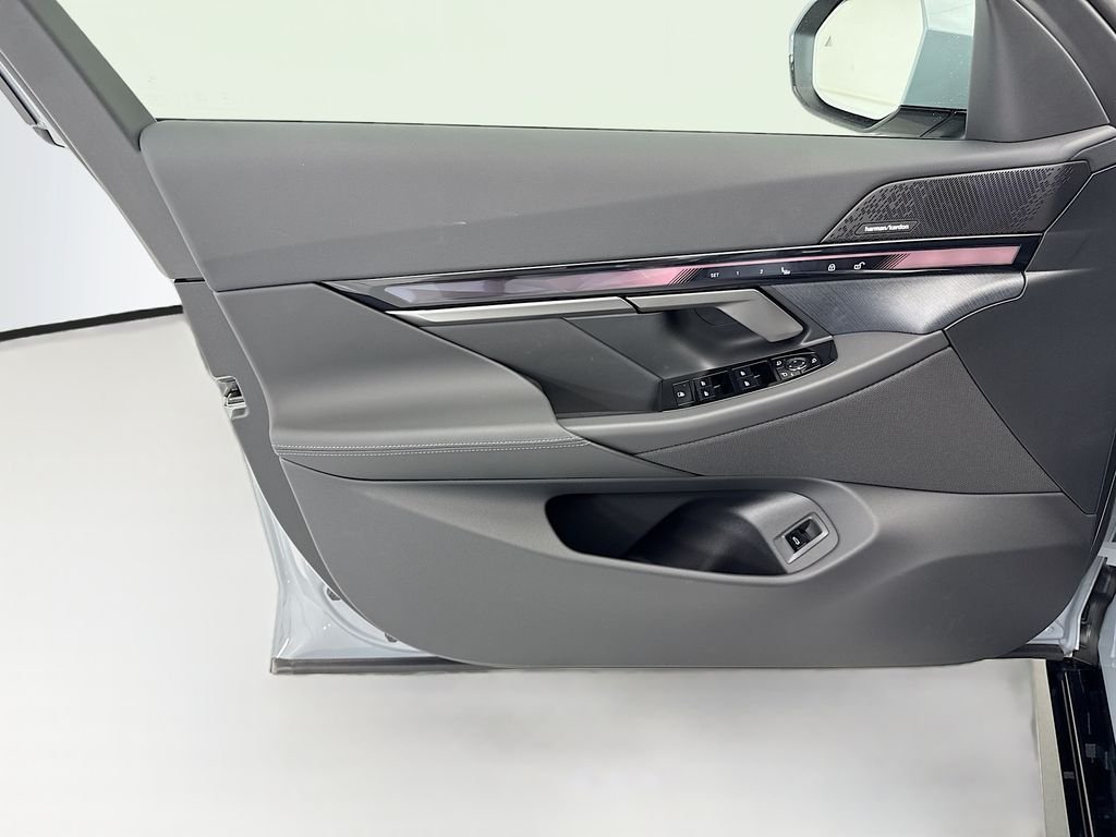Used 2027 Gray Metallic BMW 530i image 23
