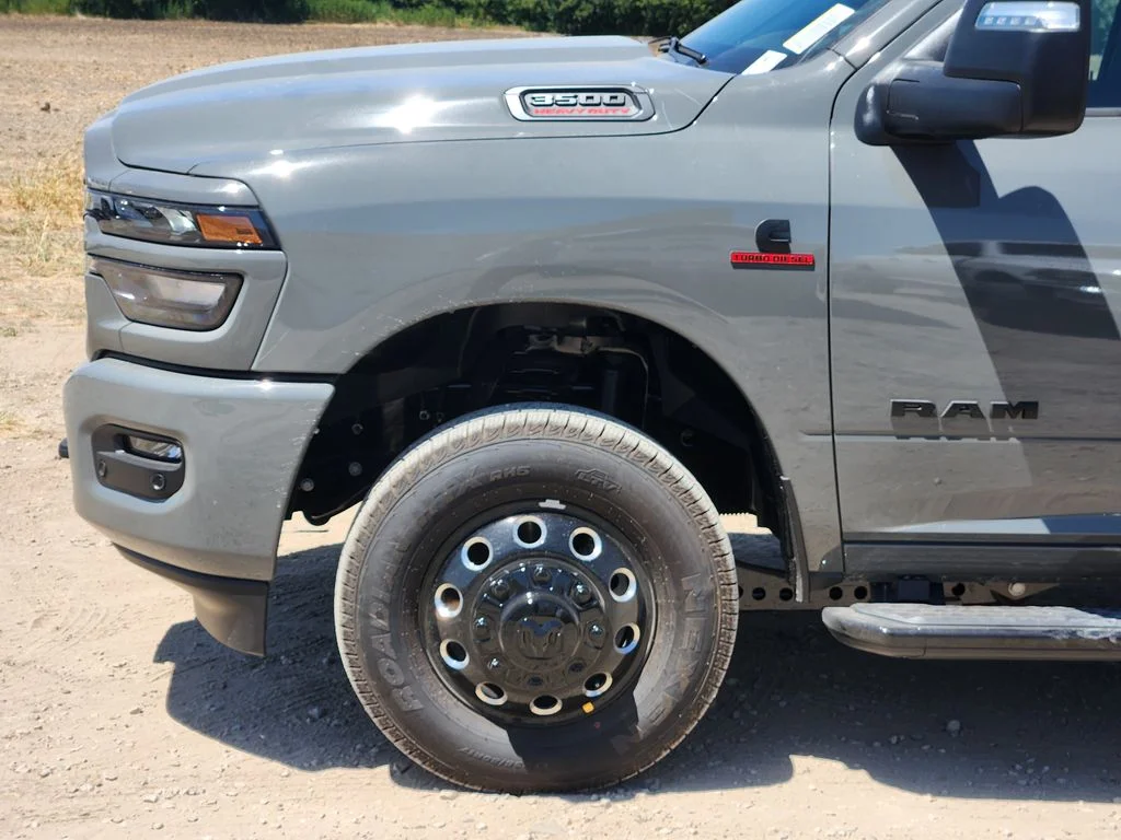 New 2027 Ceramic Gray Clearcoat RAM Big Horn image 6